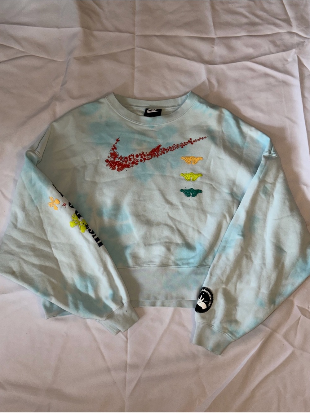 Nike Women's Recreation Club Tie Dye Good Sport Cropped Sweatshirt. Small